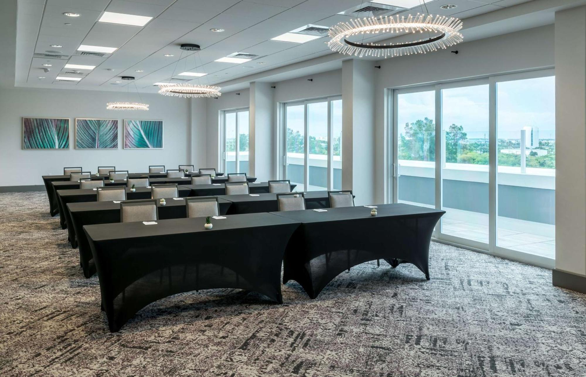 Home2 Suites By Hilton Cape Canaveral Cruise Port Eksteriør bilde