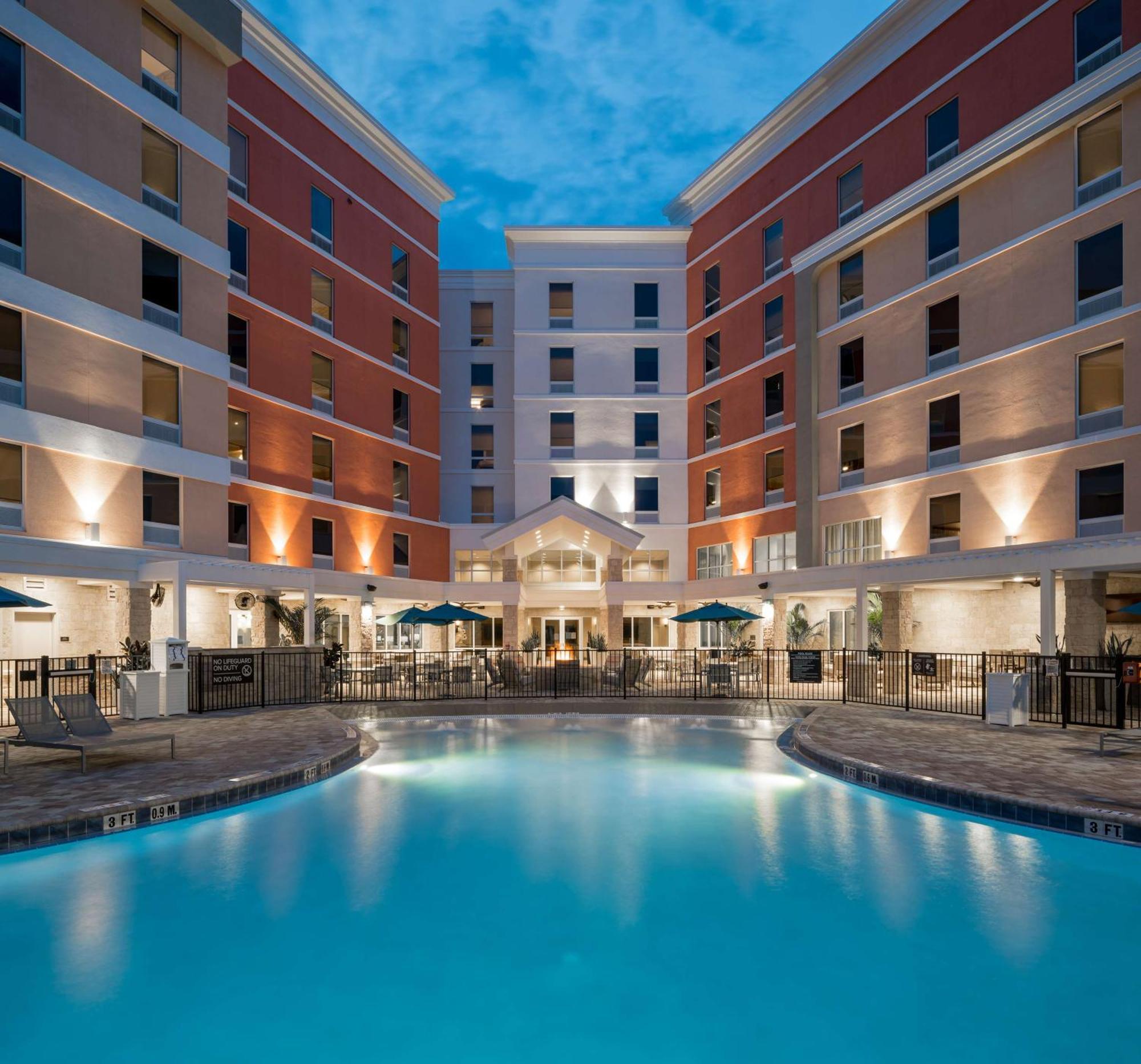 Home2 Suites By Hilton Cape Canaveral Cruise Port Eksteriør bilde